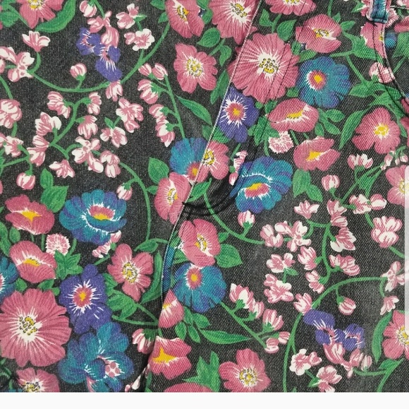 VTG 80s 90s Super High Waisted Floral Denim Shorts - Picture 3 of 5